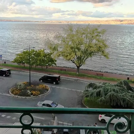 Apartment Le Cygne Face Au Leman Evian-les-Bains